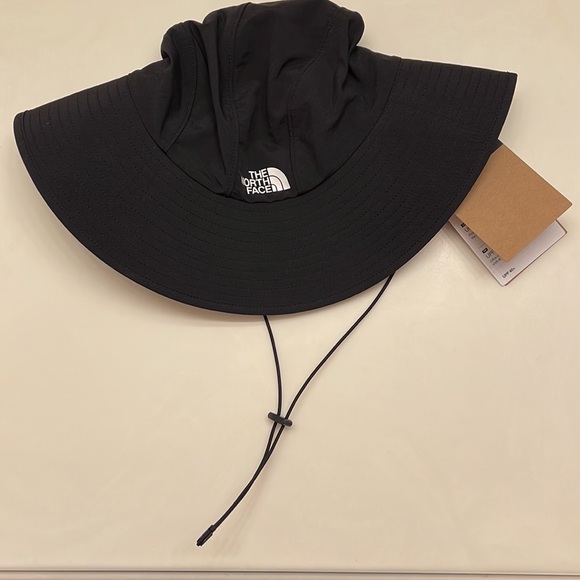 The North Face Bucket Cap - Picture 5 of 7